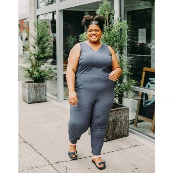 Athleta Brooklyn Textured Jumpsuit | Size 24 | NWT | Lightweight Semi-Fitted One - Picture 4 of 4